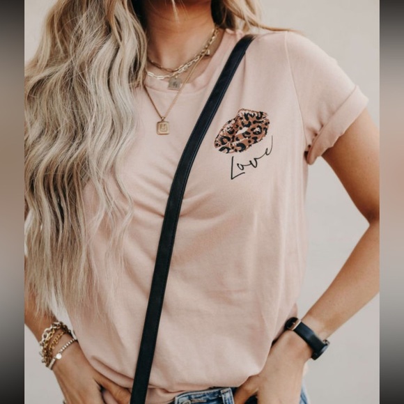 Tops - LEOPARD Love Graphic Tee